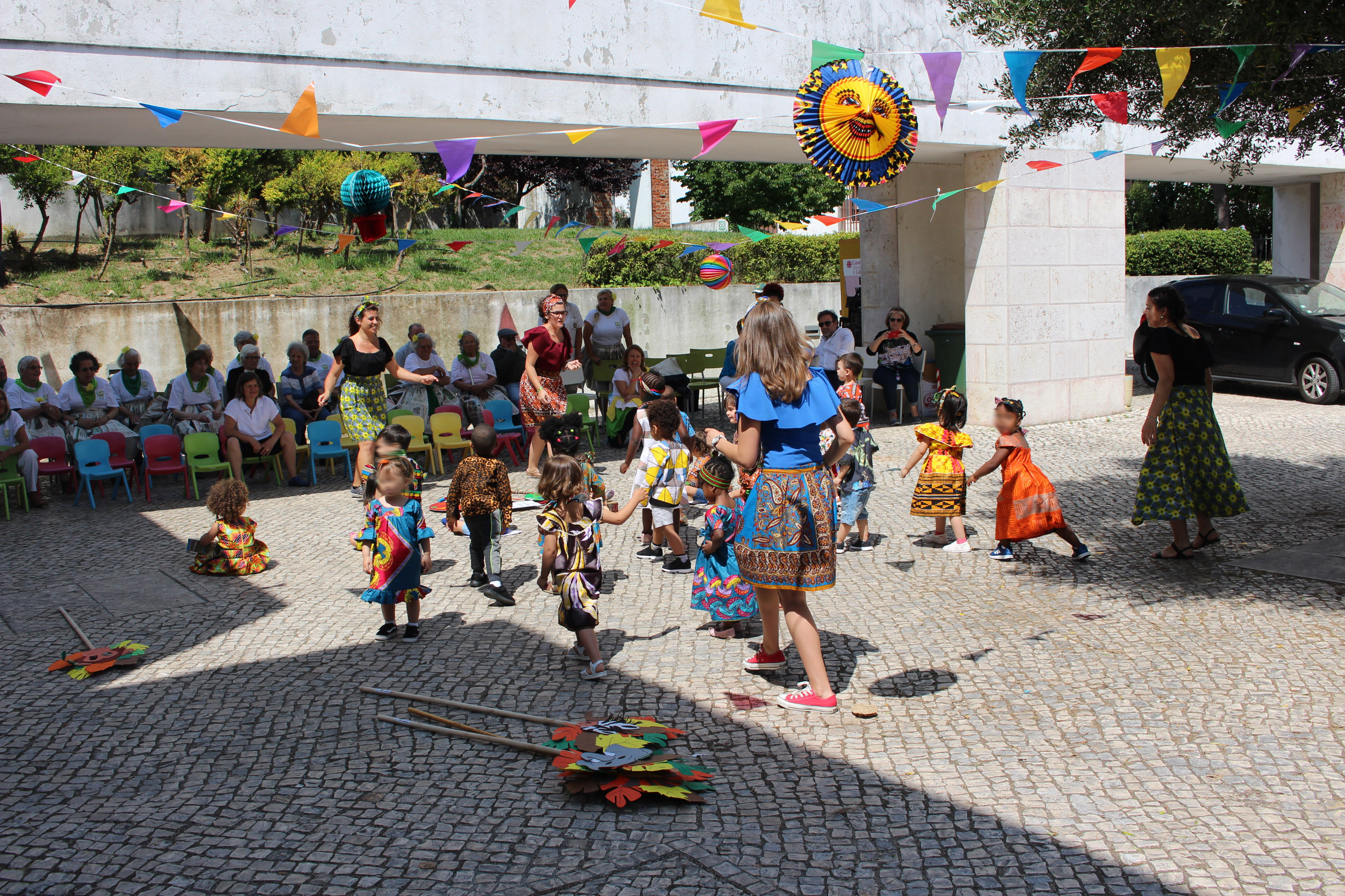 Santos Populares – Centro de Dia e Creche
